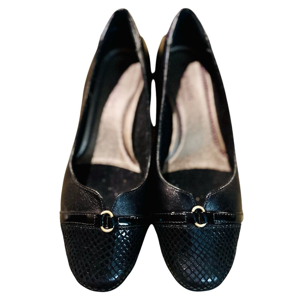 Aravon By New Balance Black Leather Pumps 7D Wide Quilted Patent Toe Comfort